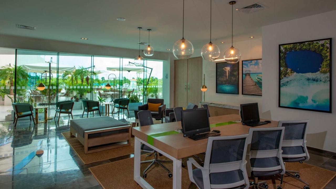 Holiday Inn & Suites - Merida La Isla By Ihg Экстерьер фото