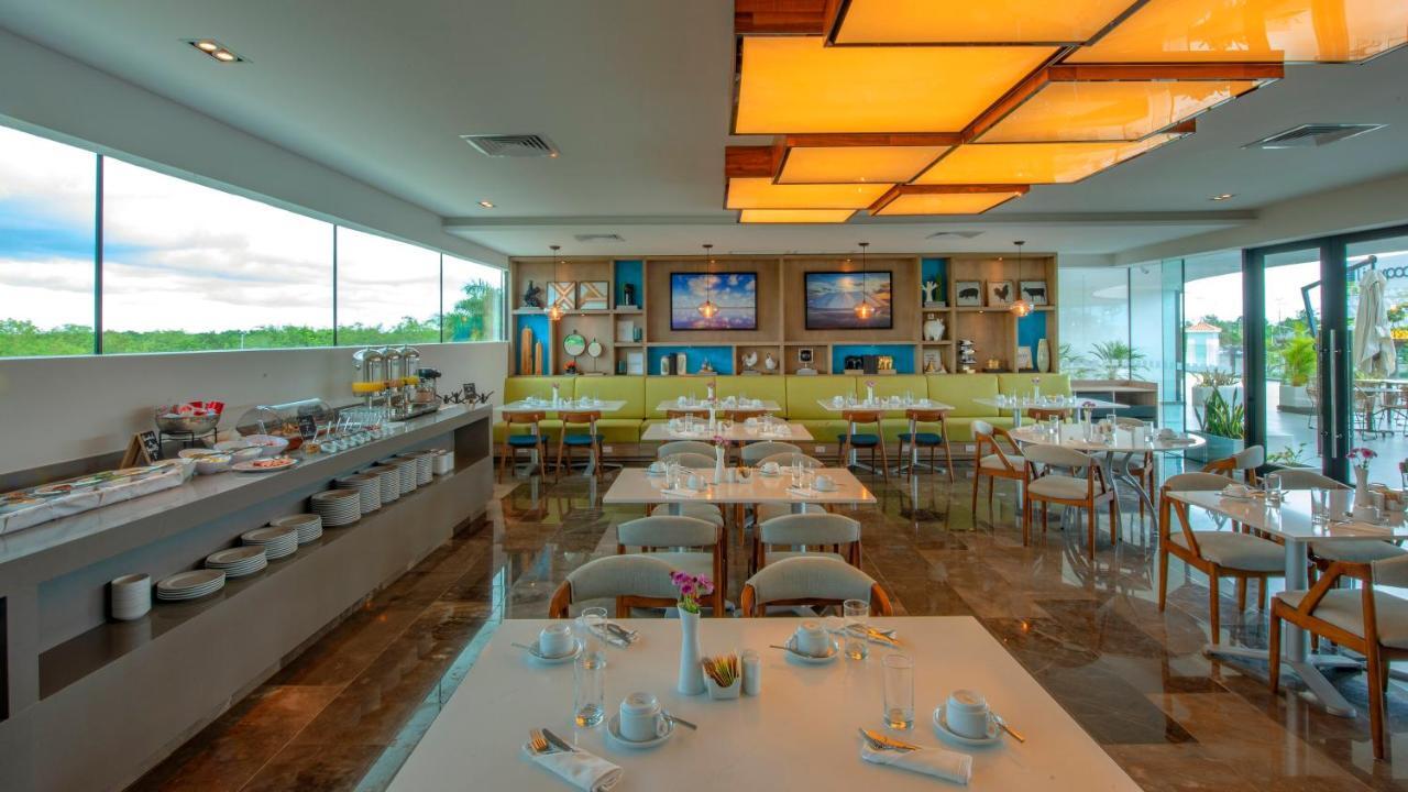 Holiday Inn & Suites - Merida La Isla By Ihg Экстерьер фото