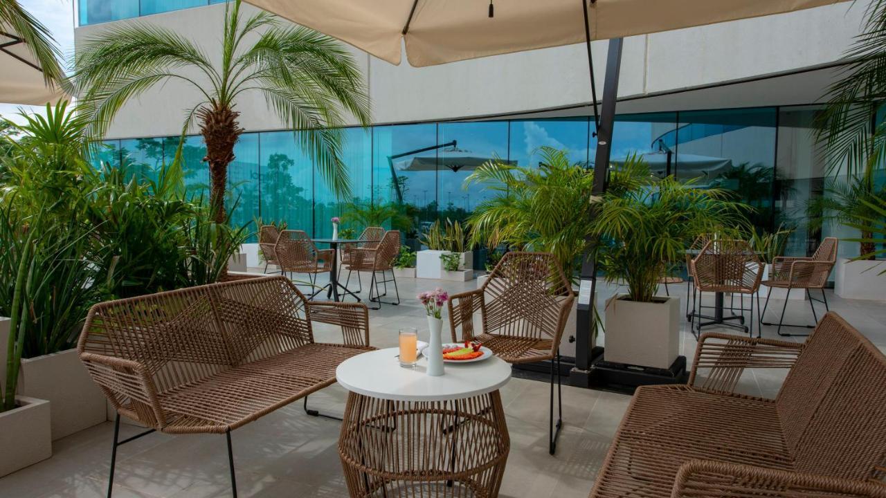 Holiday Inn & Suites - Merida La Isla By Ihg Экстерьер фото